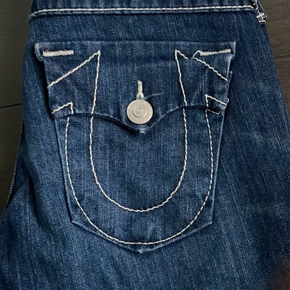 True Religion Sophie Crop/Long short. Size 27 - Picture 5 of 5